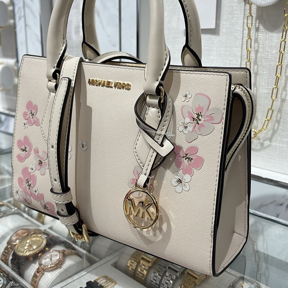 Michael Kors Sheila Sm Central Zip Floral Embellished Satchel Crossbody NWT - Picture 15 of 16